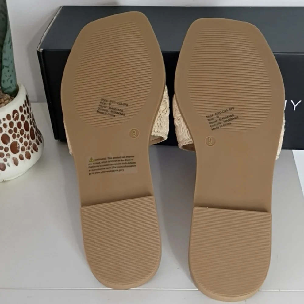 New York & Company Women's 9  Tan Slide Sandals Single Band Stich Flat Sandal - Picture 4 of 8